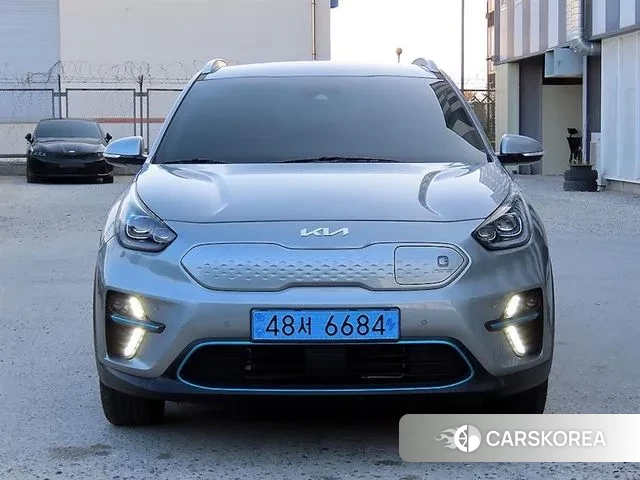 Kia Niro EV 2021 Серебристо-серый из Кореи