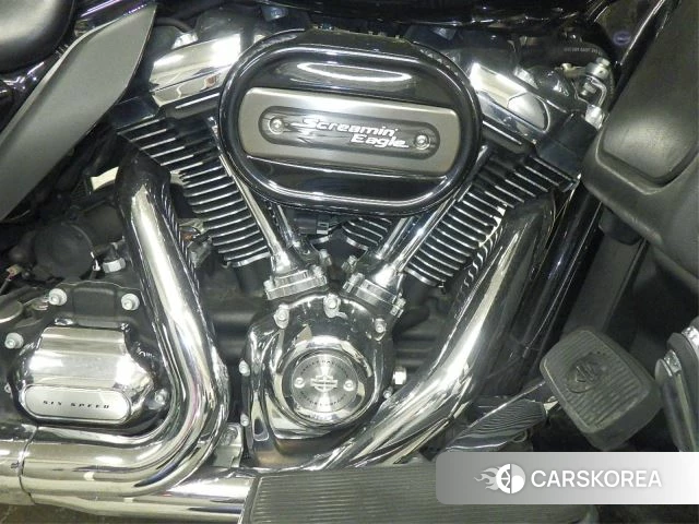 Engine photo