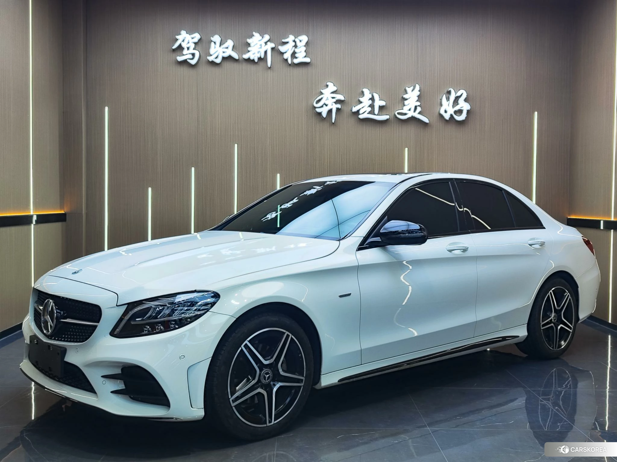 Mercedes-Benz Class C 2020 Белый из Китая