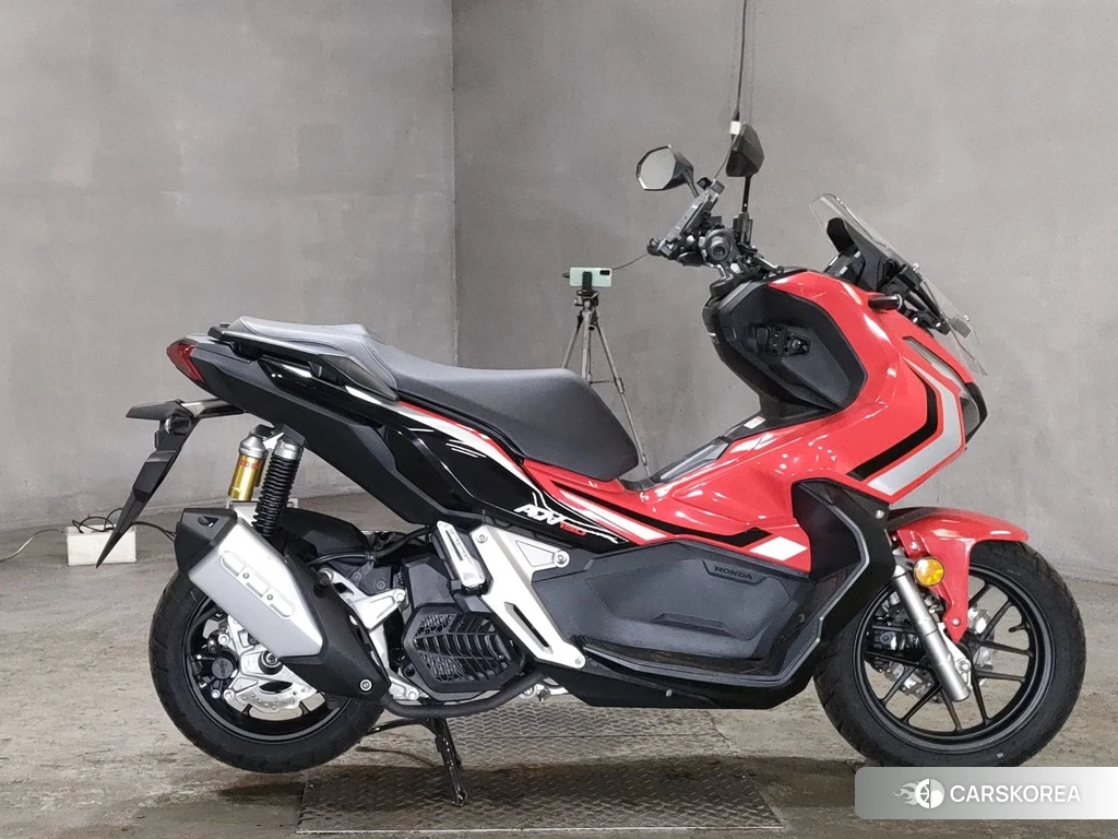 Проданный Honda ADV150 2019 из Японии, фото 2