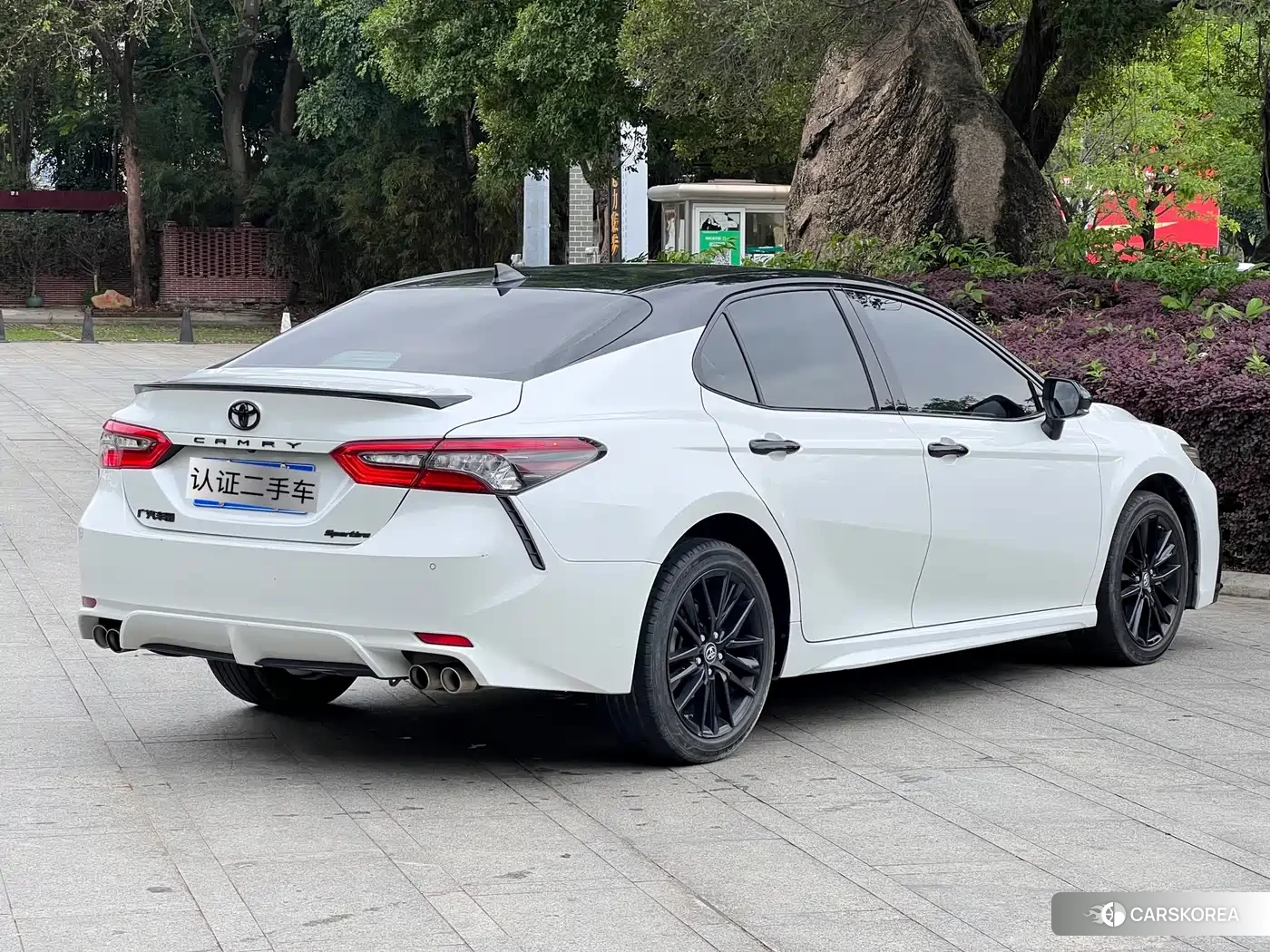 Toyota Camry 2023 Белый из Китая