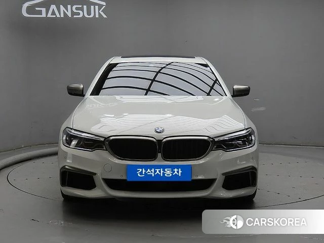BMW 5 Series (G30) 2019 Белый из Кореи