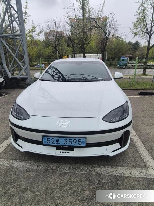 Hyundai Ionic 6 2023 Белый из Кореи