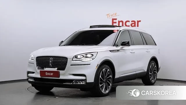 Lincoln Aviator 2nd generation 2021 Белый из Кореи