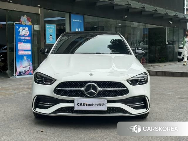 Mercedes-Benz Class C 2023 Белый из Китая