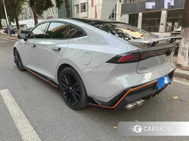 Chang'an UNI-V 2023 Темно-серый из Китая