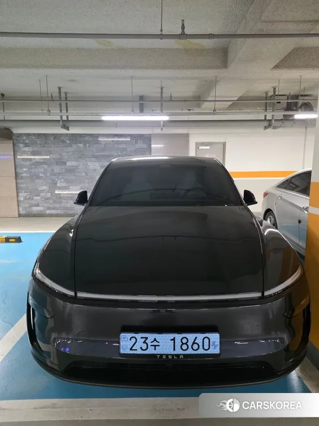 Tesla Model Y 2025 Серый из Кореи