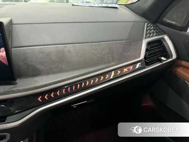 BMW X7 2023 Черный из Китая