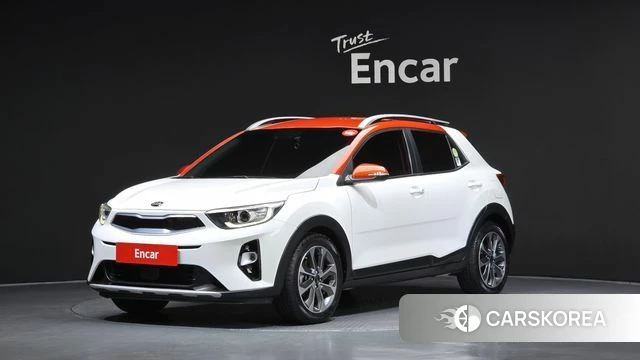 Kia Stonic 2018 Белый из Кореи