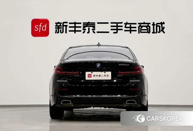 BMW 5 series 2022 Черный из Китая
