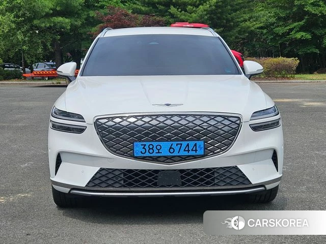 Genesis Electrified GV70 2022 Белый из Кореи