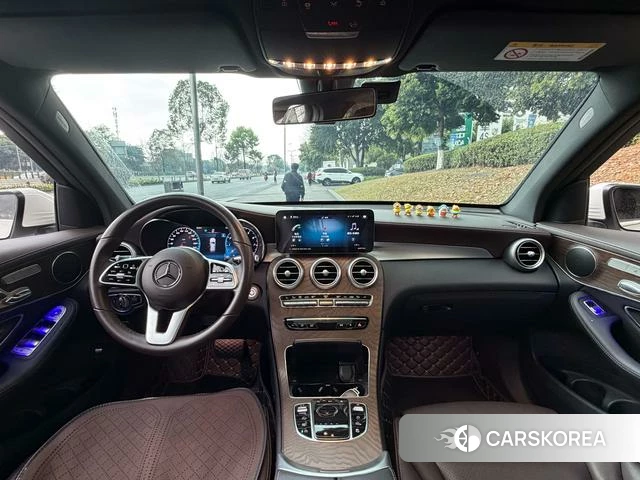 Mercedes-Benz GLC 2022 Белый из Китая