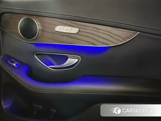 Mercedes-Benz GLC 2021 Синий из Китая