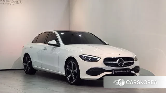 Mercedes-Benz C-Class W206 2023 Белый из Кореи
