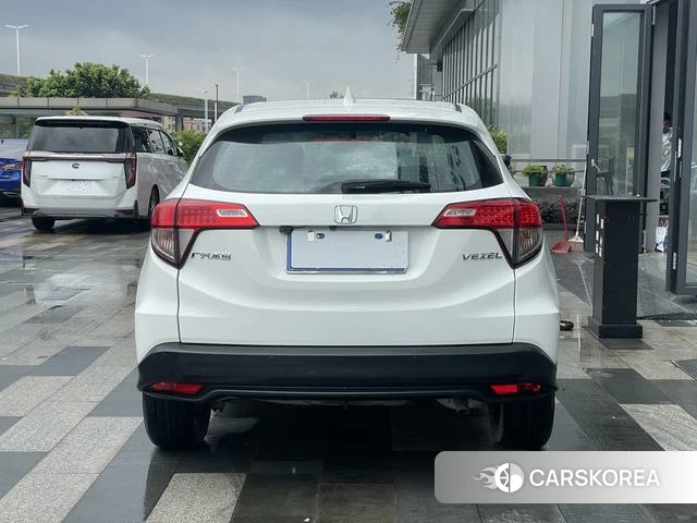 Honda Binzhi 2021 Белый из Китая