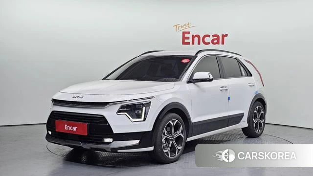 Kia Di Ol Nu Niro 2023 Белый из Кореи