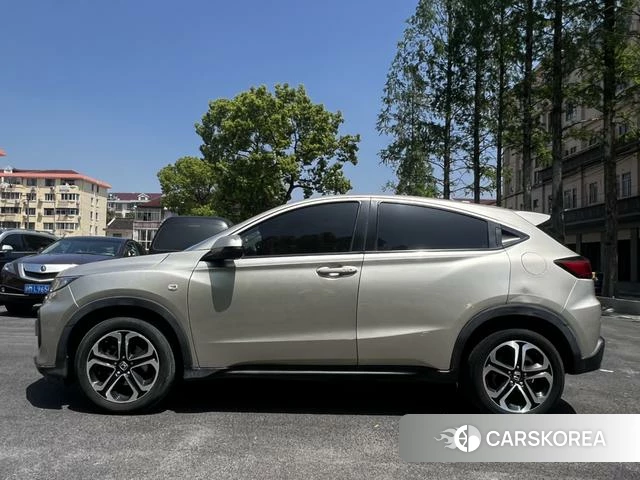 Honda XR-V 2018 Шампань из Китая