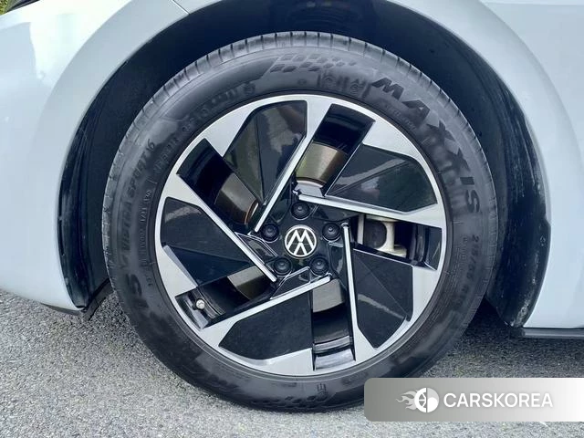 Volkswagen ID.3 2025 Белый из Китая