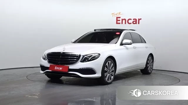 Mercedes-Benz E-Class W213 2020 Белый из Кореи