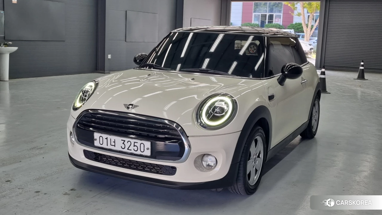 Mini Cooper 2018 Жемчужный цвет из Кореи