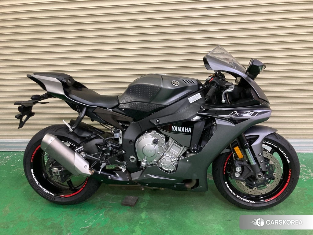 Проданный Yamaha YZF-R1S 2020 из Японии