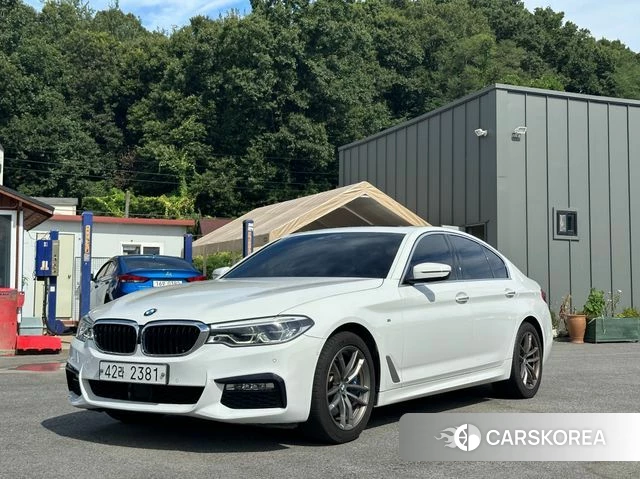 BMW 5 Series (G30) 2018 Белый из Кореи
