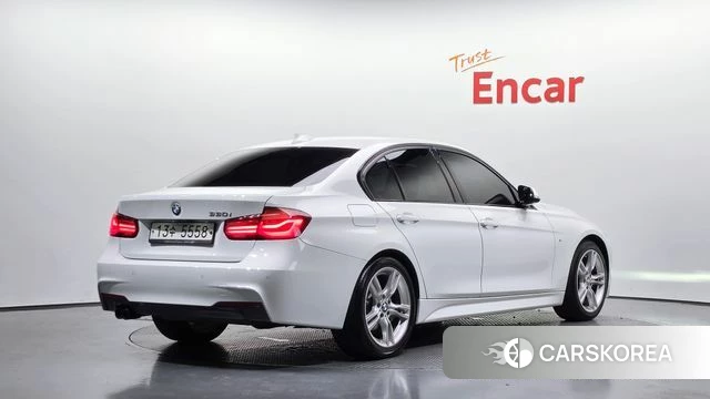 BMW 3 Series (F30) 2018 Белый из Кореи
