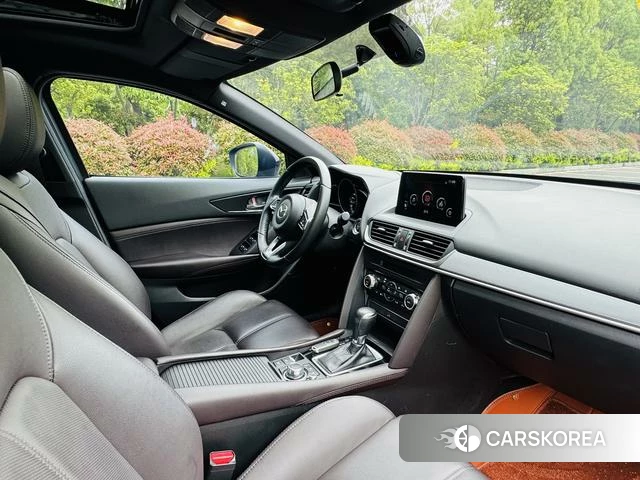 Mazda CX-4 2021 Синий из Китая