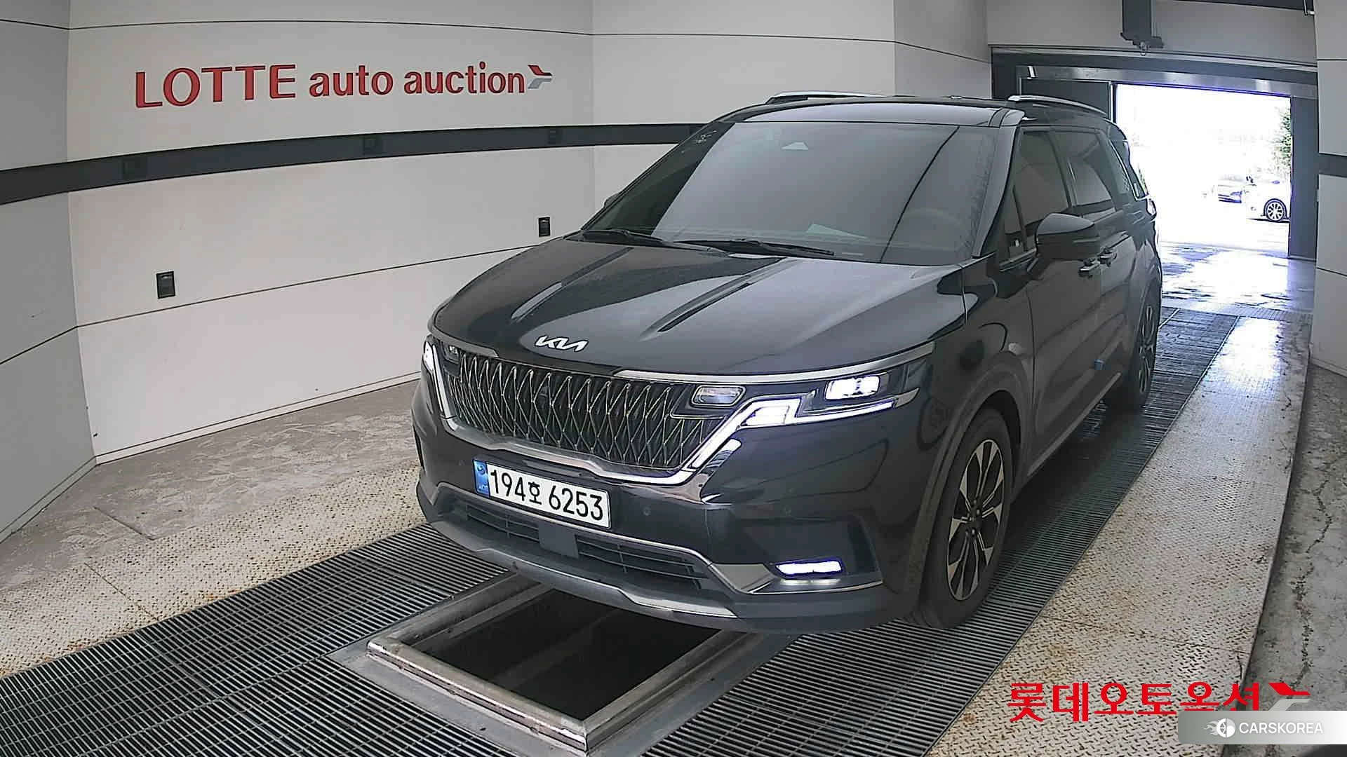Kia Carnival 2023 Черный из Кореи