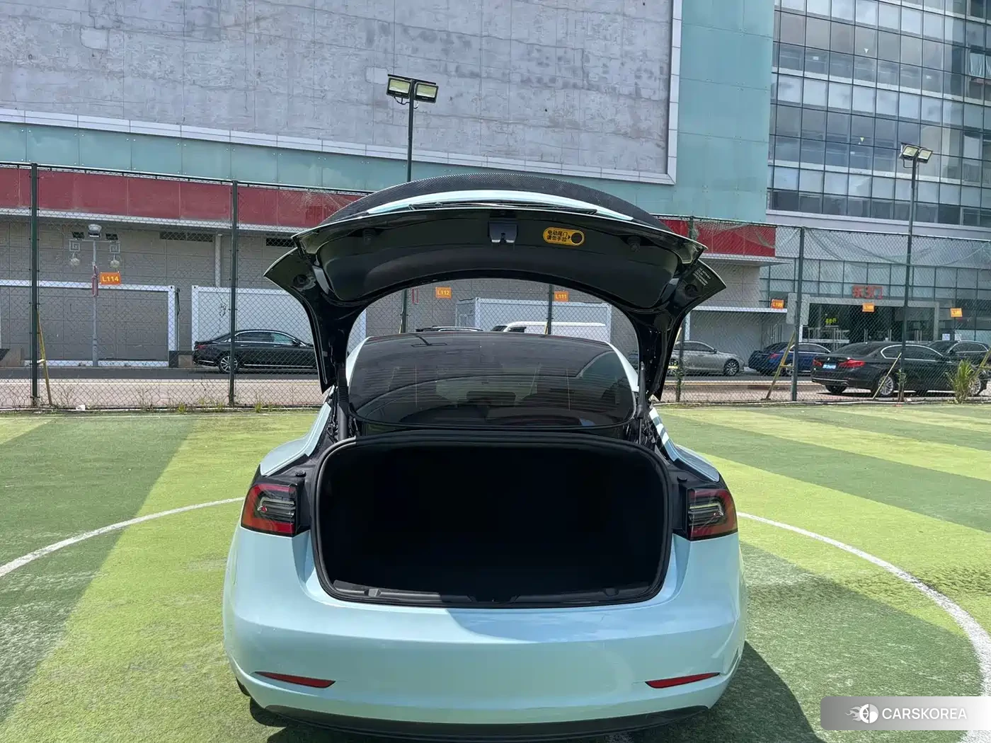 Tesla Model 3 2022 Синий из Китая