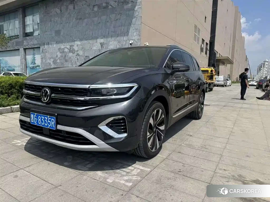 Volkswagen Lanjing 2026 Черный из Китая