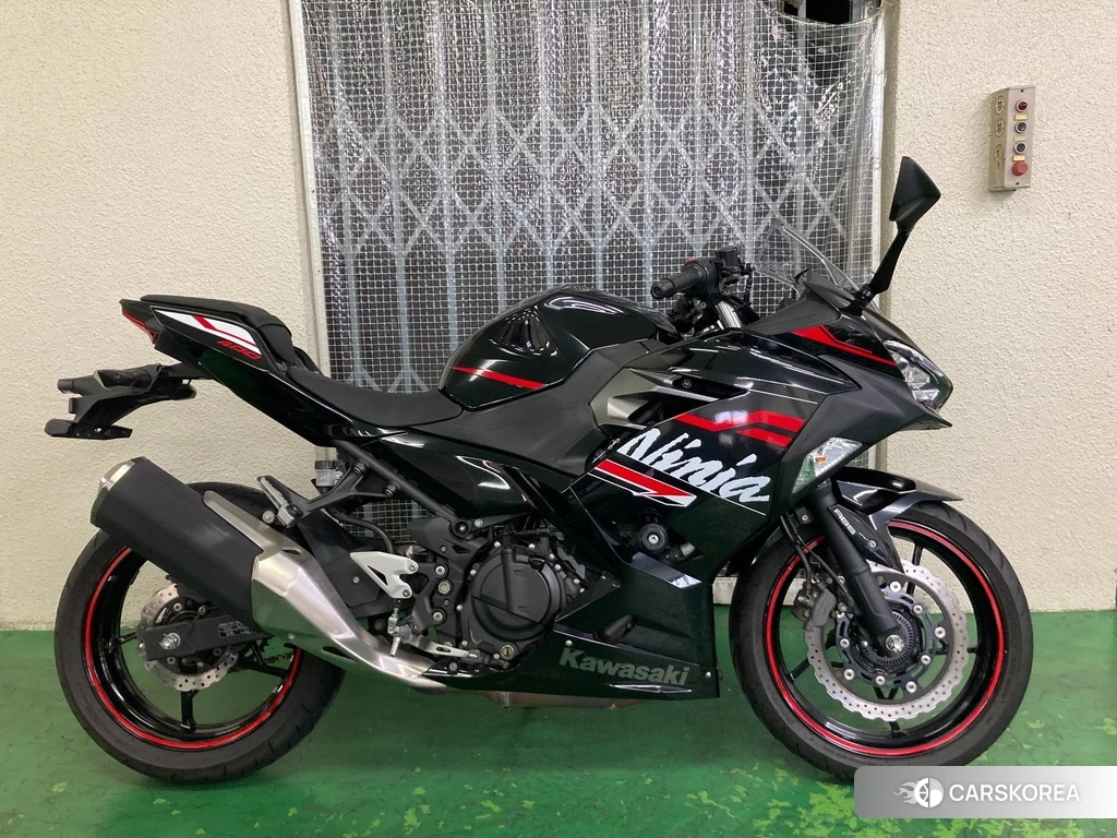 Проданный Kawasaki Ninja 400-2 2019 из Японии