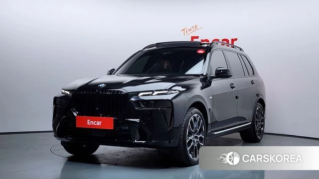 BMW X7 (G07) 2025 Черный из Кореи