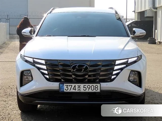 Hyundai Tucson (NX4) 2021 Белый из Кореи