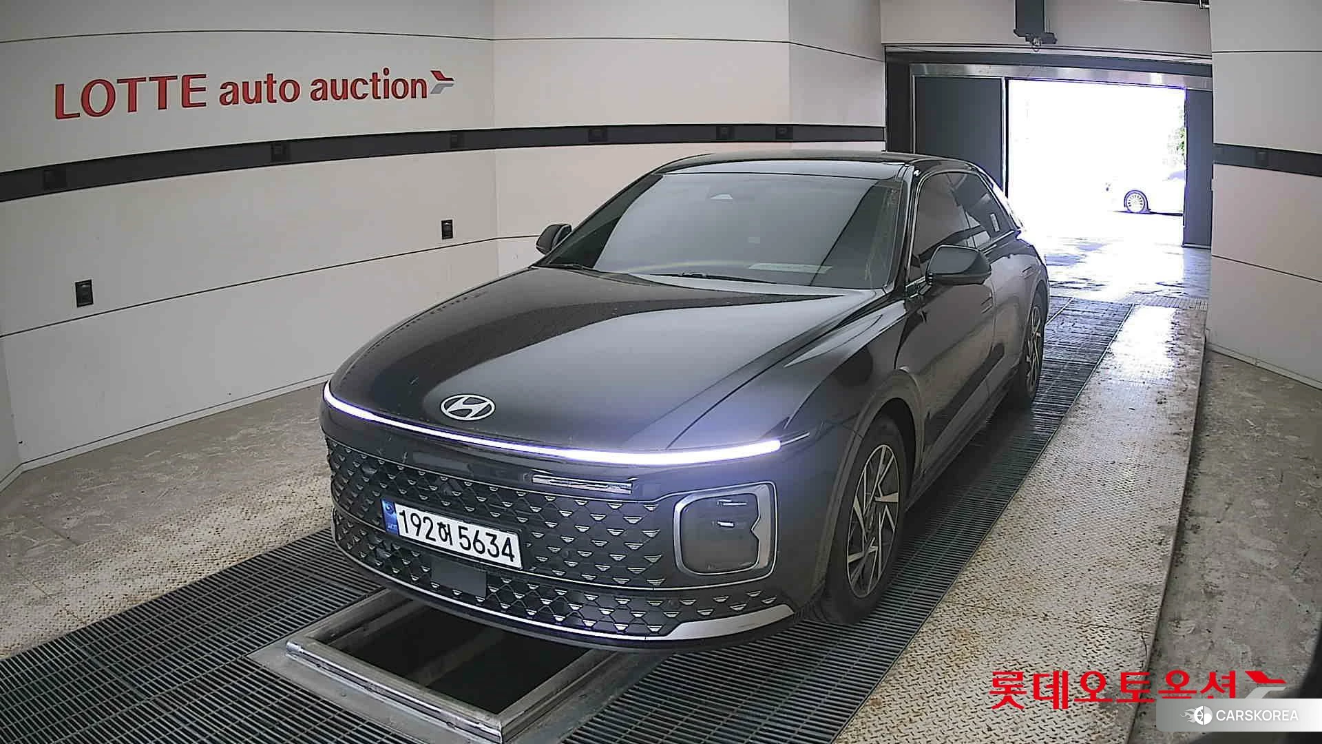 Hyundai Grandeur 2023 Abyss Black Pearl из Кореи
