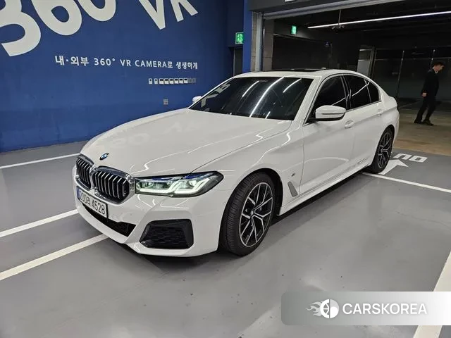BMW 5 Series (G30) 2022 Белый из Кореи