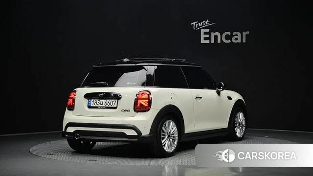 Mini Cooper 2022 Жемчужный цвет из Кореи