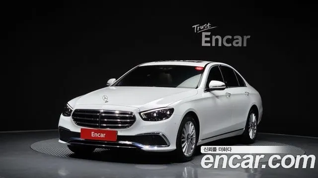 Mercedes-Benz E-Class W213 2021 Белый из Кореи