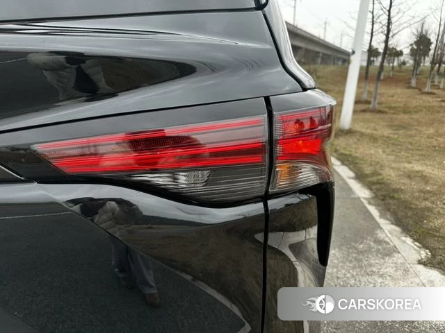 Toyota Grevia 2023 Черный из Китая