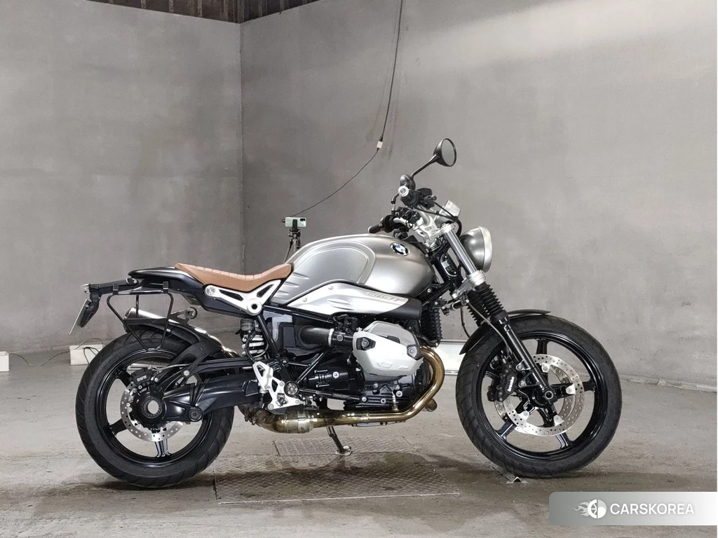 Проданный BMW R NINE T SCRAMBLER 2017 из Японии