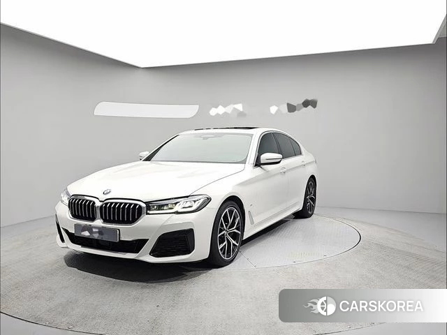 BMW 5 Series (G30) 2022 Белый из Кореи