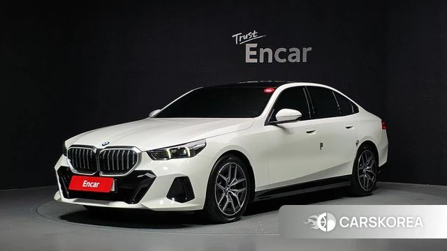 BMW 5 Series (G60) 2025 Белый из Кореи