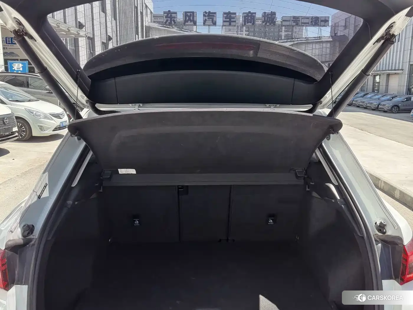 Audi Q3 2023 Белый из Китая