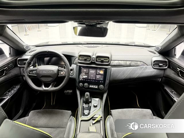 Lynk 03 2020 Желтый из Китая