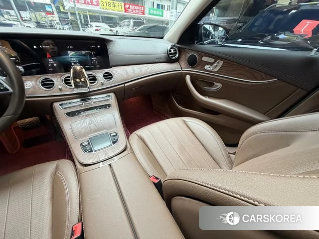 Mercedes-Benz E-class 2023 Черный из Китая