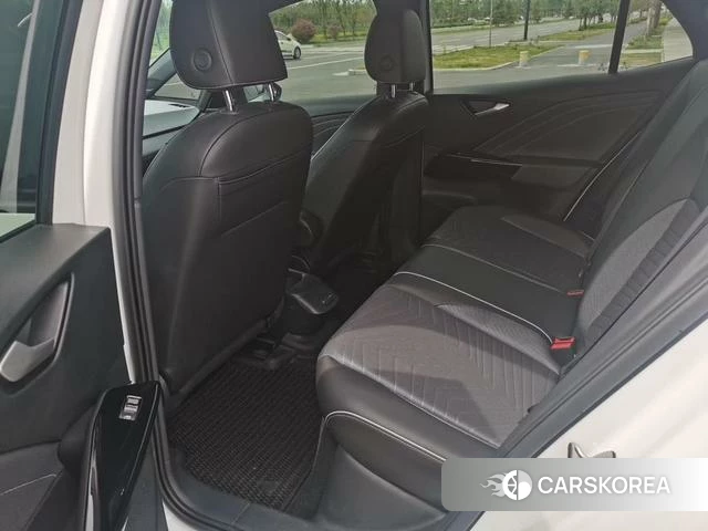 Volkswagen ID.3 2024 Белый из Китая