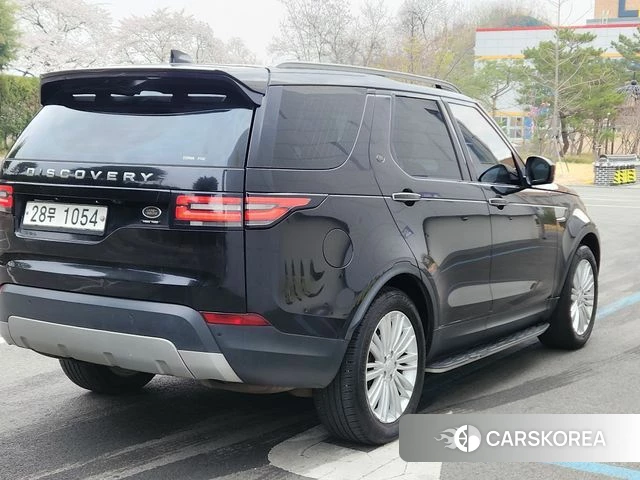 Land Rover Discovery 5 2018 Черный из Кореи