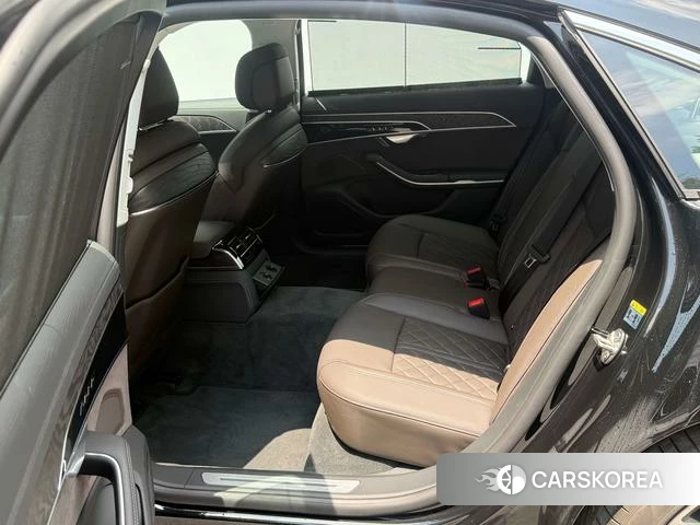 Audi A8 2025 Черный из Китая