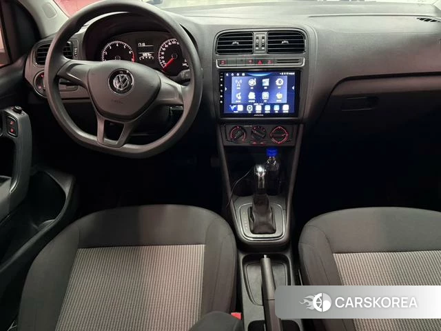 Volkswagen Polo 2018 Белый из Китая