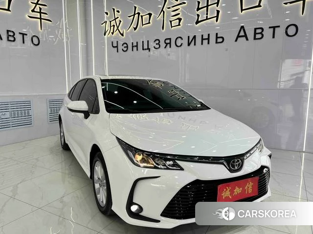 Toyota Corolla 2022 Белый из Китая